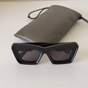 New! Loewe Black Sunglasses, LW40145I 01A, Authentic